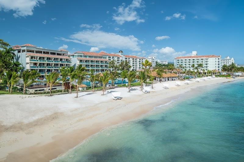 Sandals Dunn's River 1