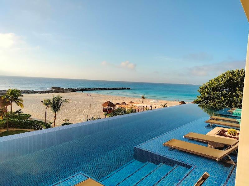 Turquoize at Hyatt Ziva Cancun thumbnail 3