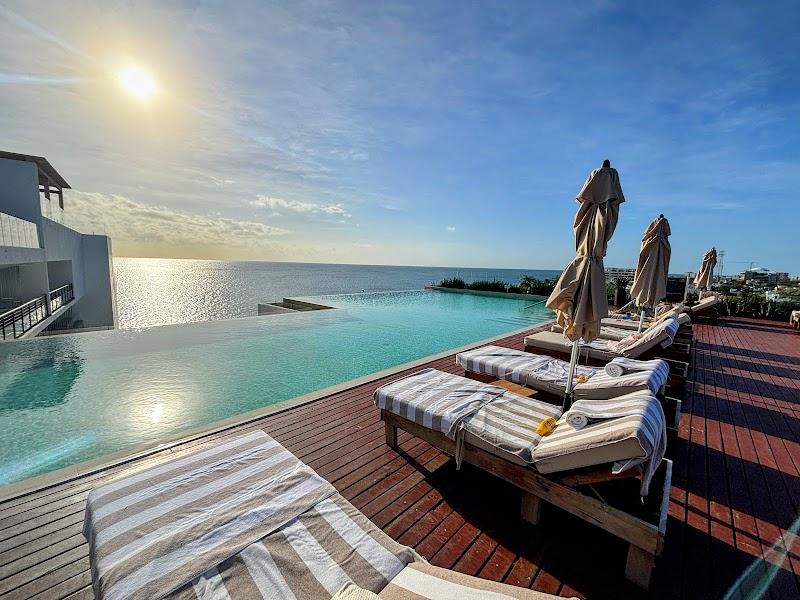 The Fives Oceanfront Puerto Morelos thumbnail 3