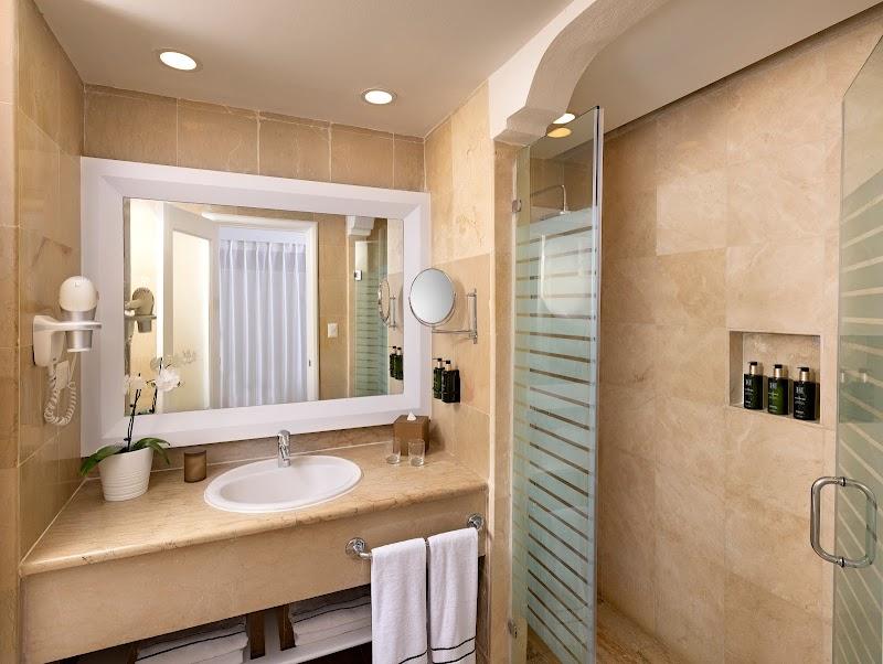 Melia Punta Cana Beach thumbnail 4