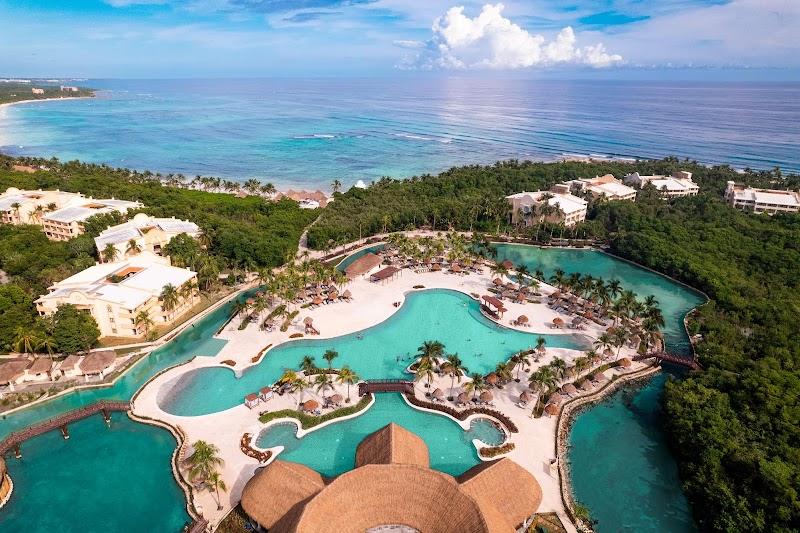 Grand Palladium White Sand Resort & Spa thumbnail 3