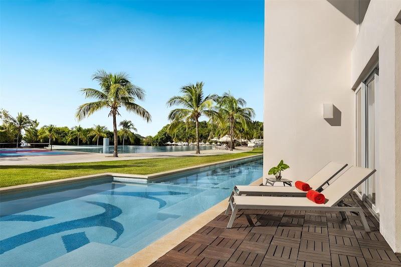Secrets Huatulco Resort & Spa 1