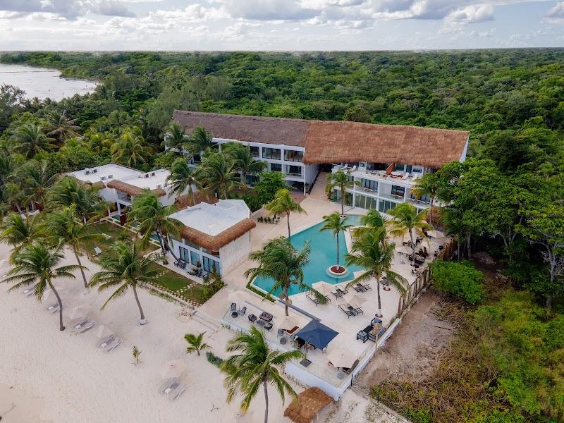 The Beachfront By The Fives Hotels 1