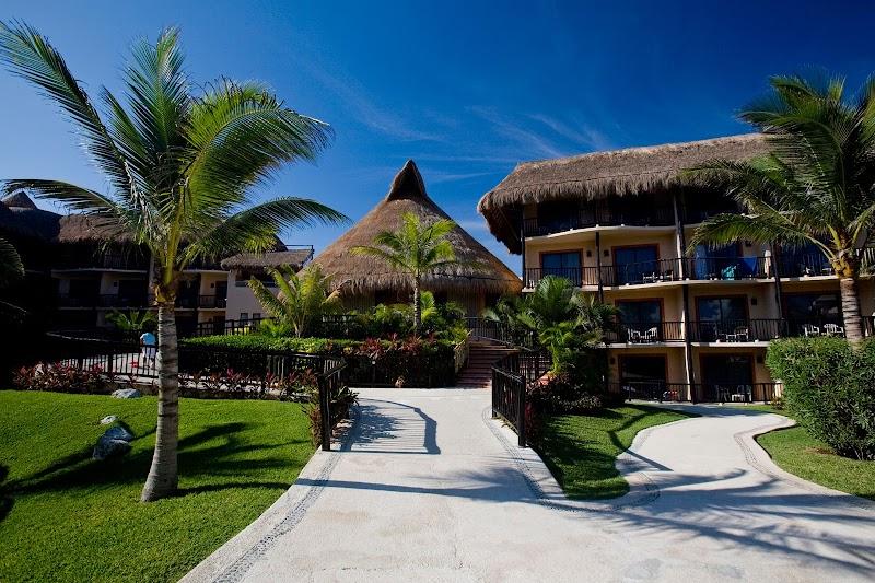 Catalonia Yucatan Beach 1