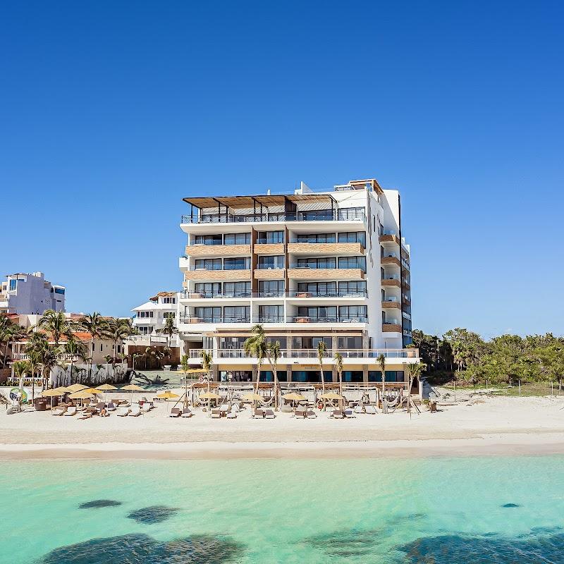 The Fives Oceanfront Puerto Morelos 1