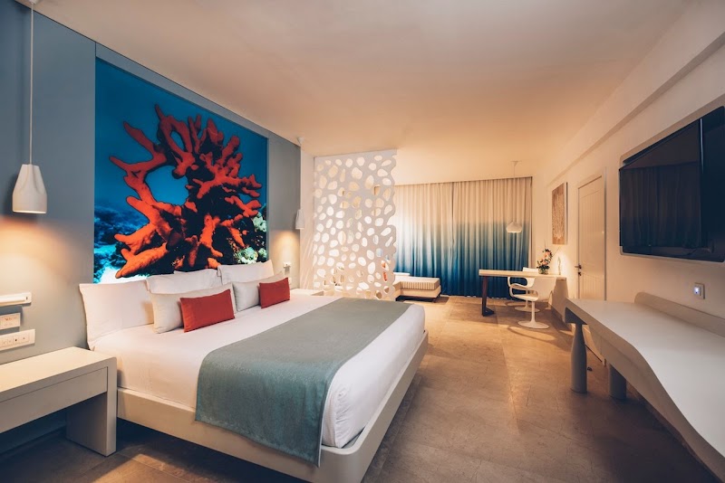 Iberostar Selection Coral Cancún thumbnail 2