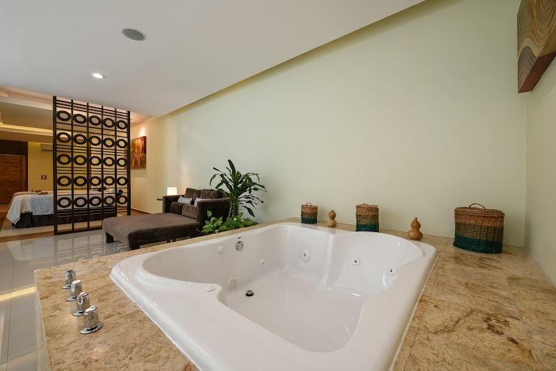 El Dorado Seaside Palms thumbnail 4