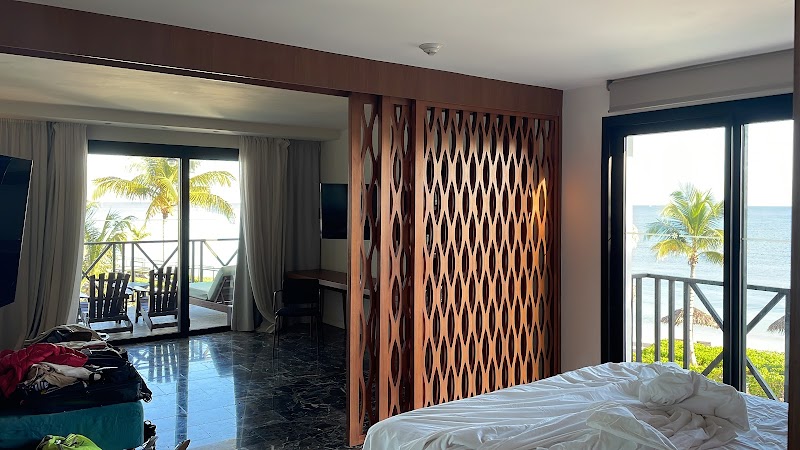 Excellence Oyster Bay thumbnail 2