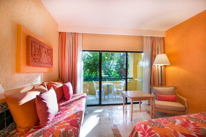 Iberostar Waves Quetzal thumbnail 2