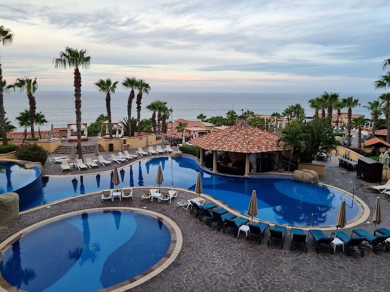 Pueblo Bonito Sunset Beach Golf and Spa Resort thumbnail 3