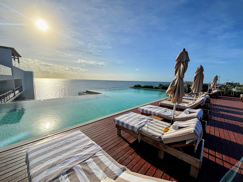 The Fives Oceanfront Puerto Morelos thumbnail 3