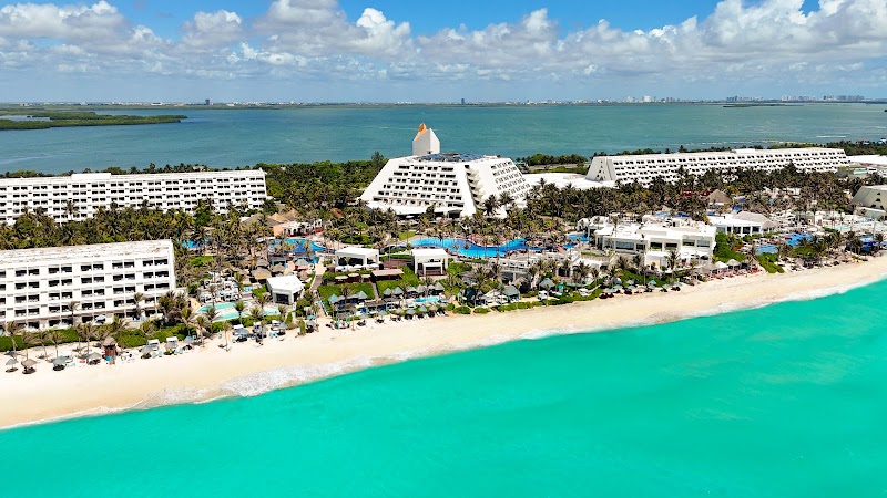 Grand Oasis Cancun thumbnail 5